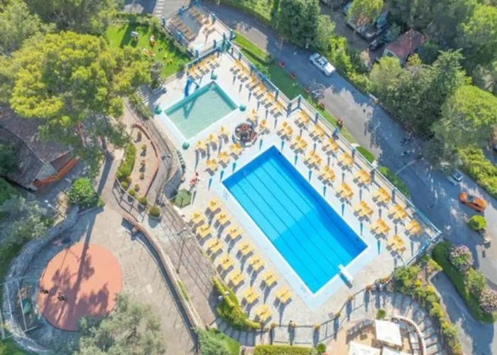In Ferienresidenz Mit Pool * 维拉诺瓦达尔本加